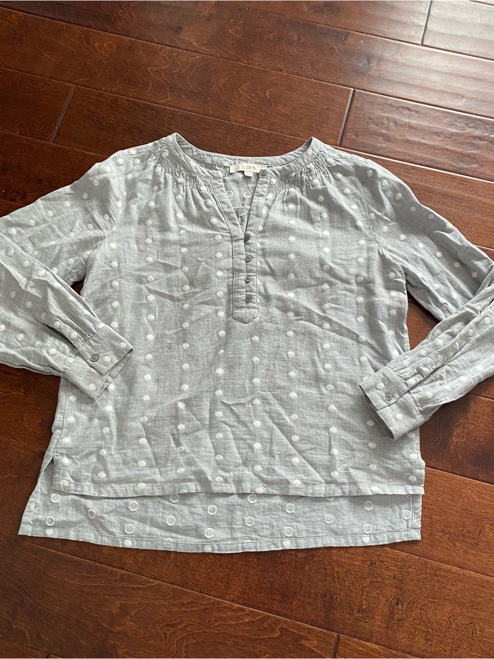 LOFT Gray/White Polka Dot Round Neck 3/4 Sleeve Button Tunic Blouse Sz M